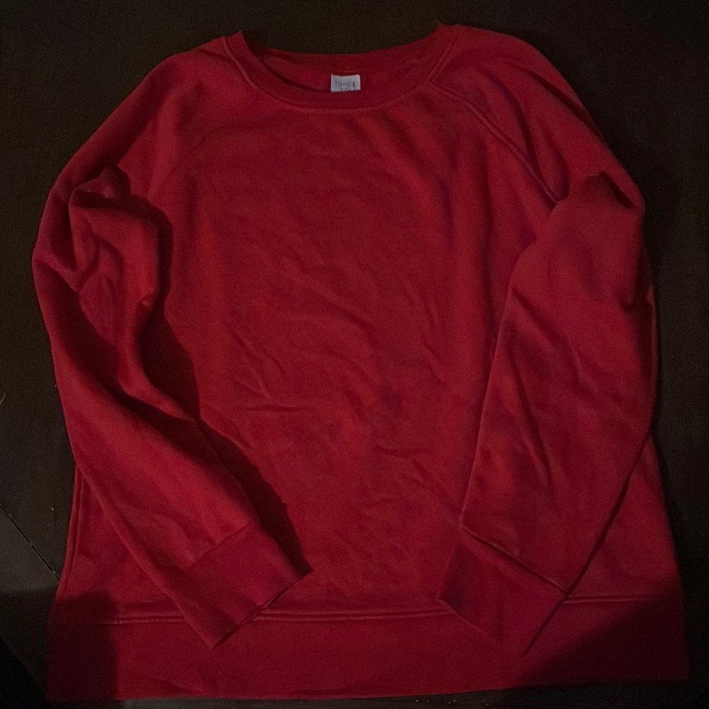 Size: L red sweatshirt